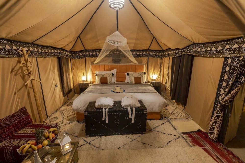 Sahara dunes Luxury Camp