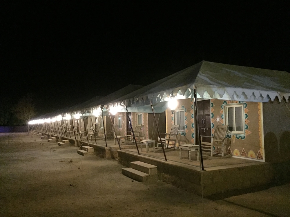 Desert Glamping
