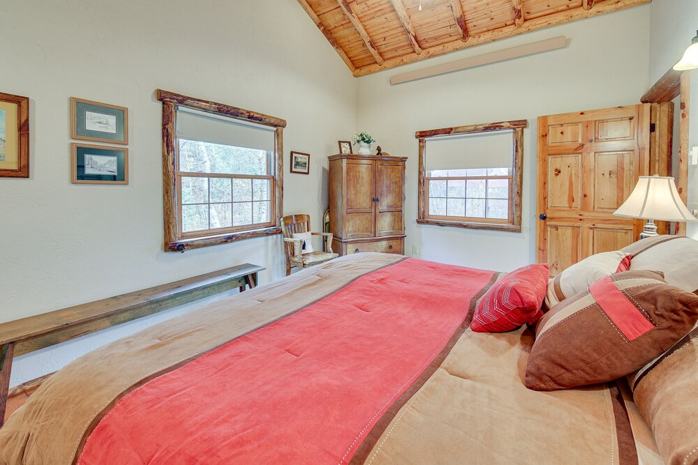 Remote Escape: Sturgis Cabin on 20 Private Acres! view 2