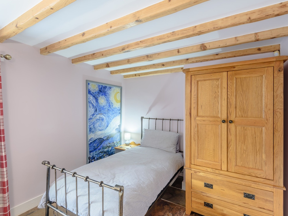 Gables Cottage view 4