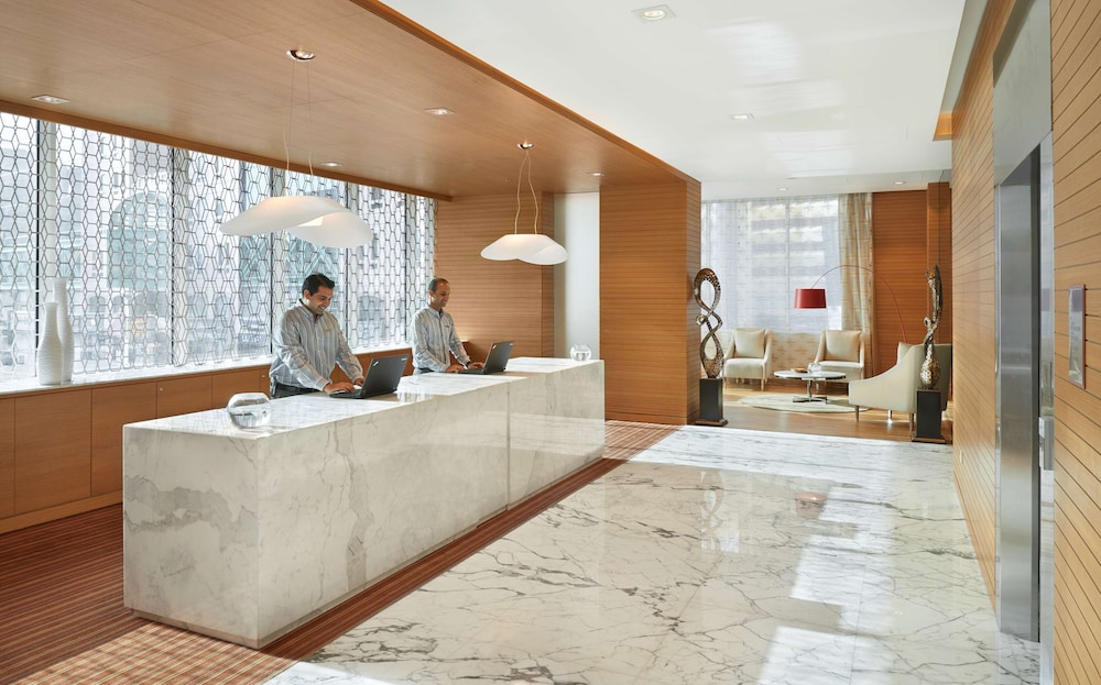 Hotel Hyatt Place Dubai Baniyas Square - Image 1