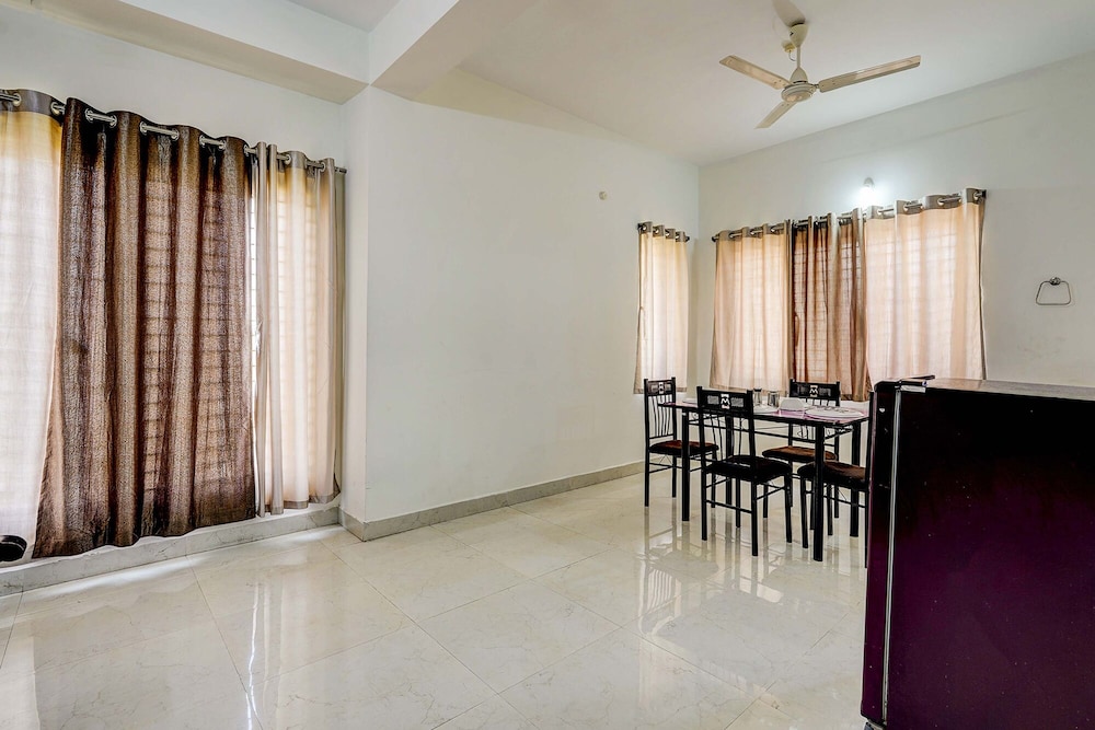 Fabhotel Ak Elite Luxury Homestay