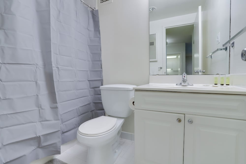 Crystal City Comfortable Apartments