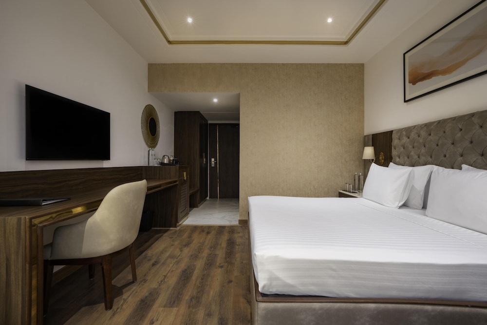Clarks Inn Dehradun