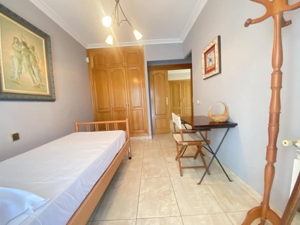 Th103 Villa Espaciosa con Piscina Privada y Jard n