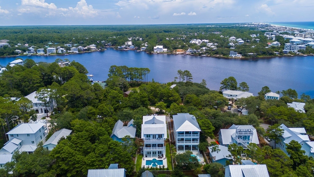 Magnolia Tides 6 Bedroom Home