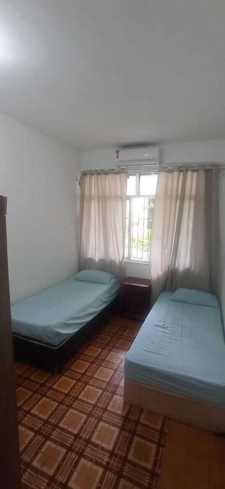 Colinna Hostel