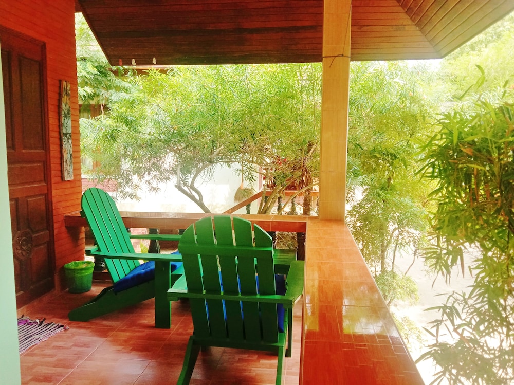 Seaboard Bungalows