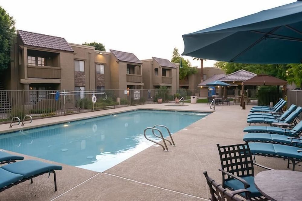 Traditional Touch By Signature Vacation Rentals