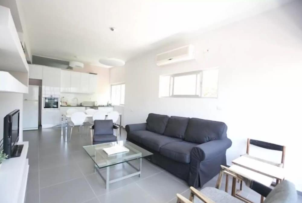 Sea Suites Apartments