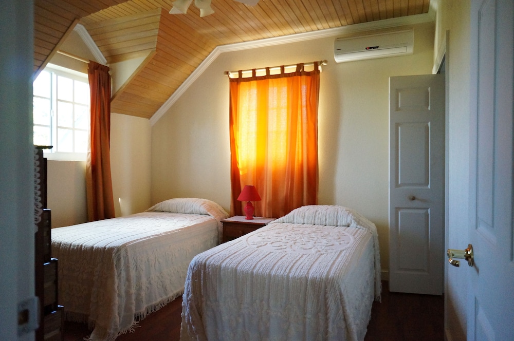 Eleuthera Vacations - Island Seaside Suites - Property Image 2