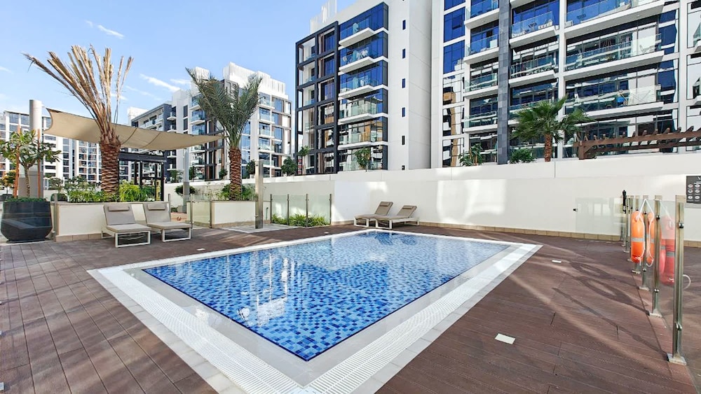 1 Bedroom and a Marvelous Flat in Azizi Riviera 26