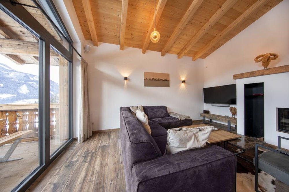 Chalet in Neukirchen by Ski Lift & Slopes
