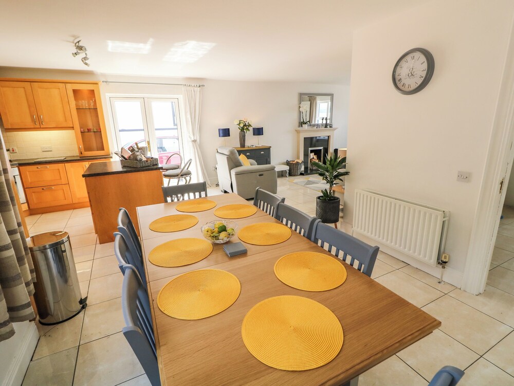 12 Hillview