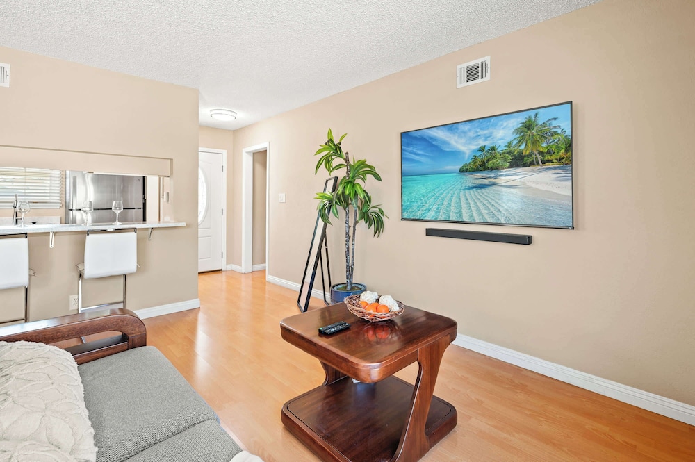 Cozy Getaway Bright, Clean & Fully Equipped