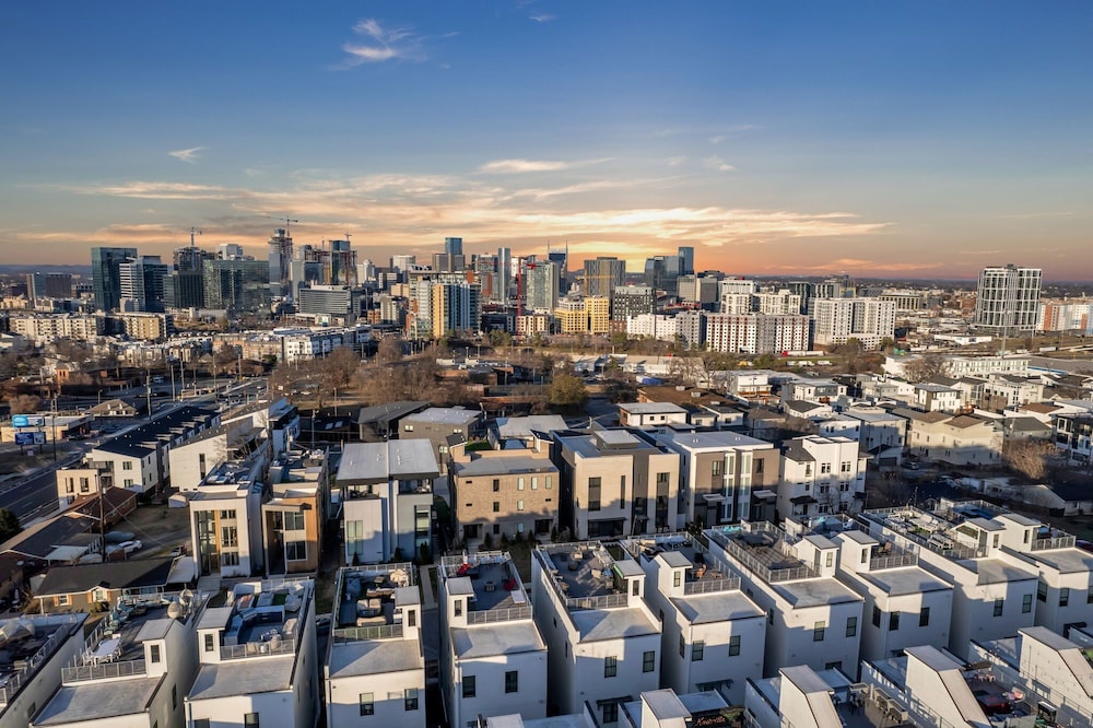 Nashview- Heart of Gulch - 360º Views of Downtown!