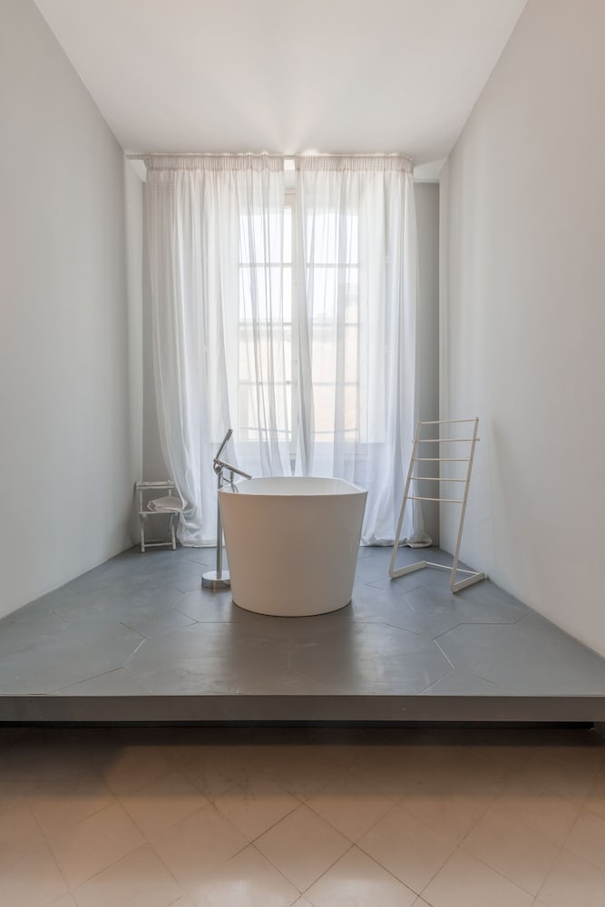 Charming Spacious 3BR Apartment