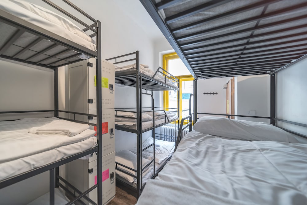 Hostel Orange