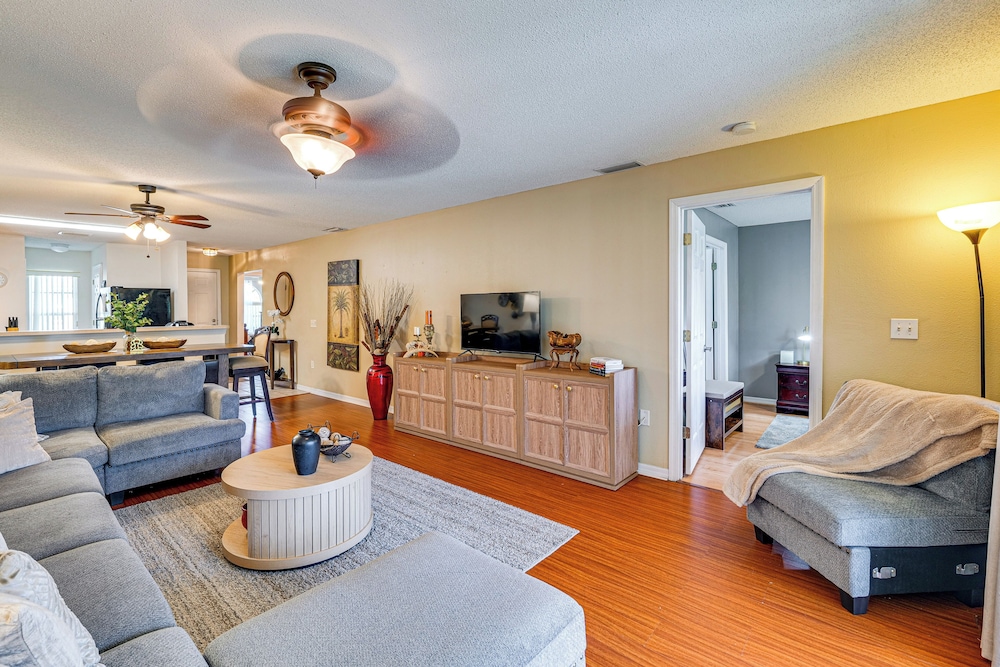 Pool & Hot Tub Access at Resort Home in Poinciana