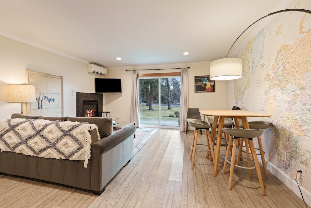 1565 Nw Wall St 128/129 1 Bedroom Condo