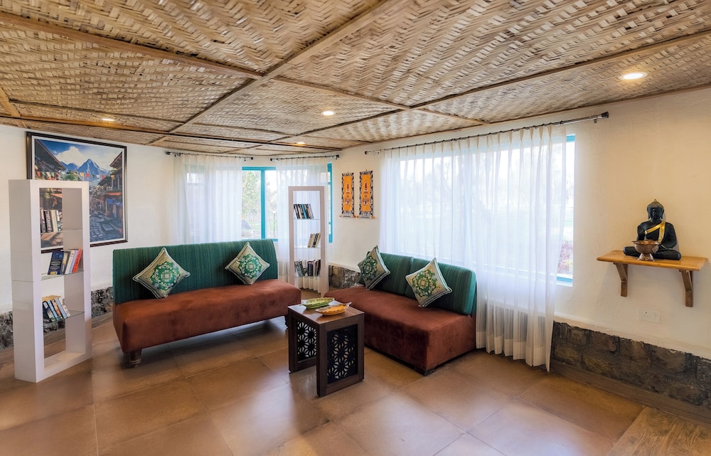 Tree of Life Birdsong Chalets