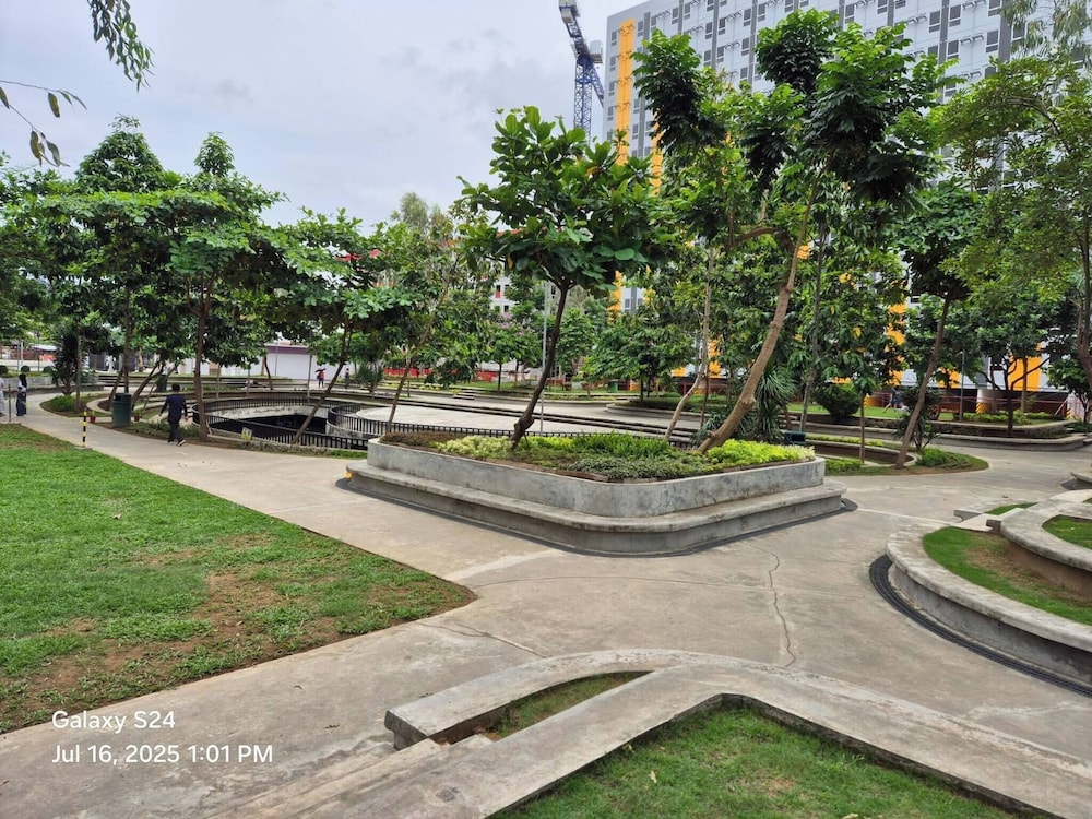 Cozy 3-bedroom Condo in Urban Deca Homes Ortigas Extension, Pasig