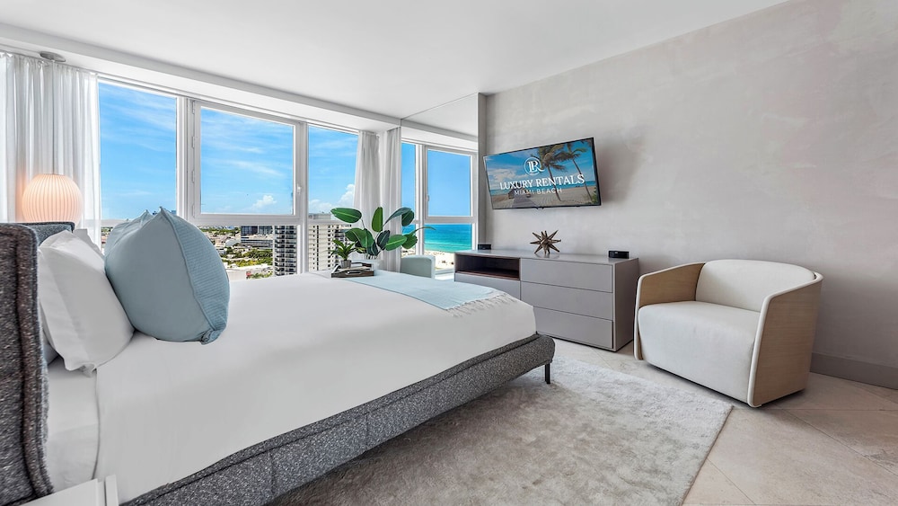 Luxury Vacation Rentals at The Setai by LRMB