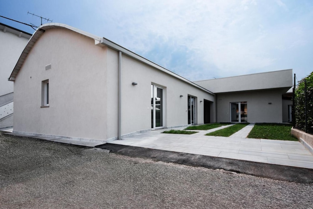 Garda Guest House