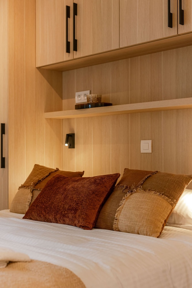 Ostend Luxury 4-guest Balcony and Free Parking