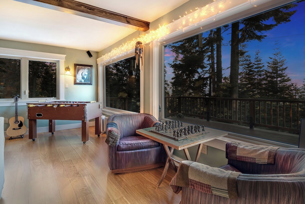 Carnelian Bay Getaway