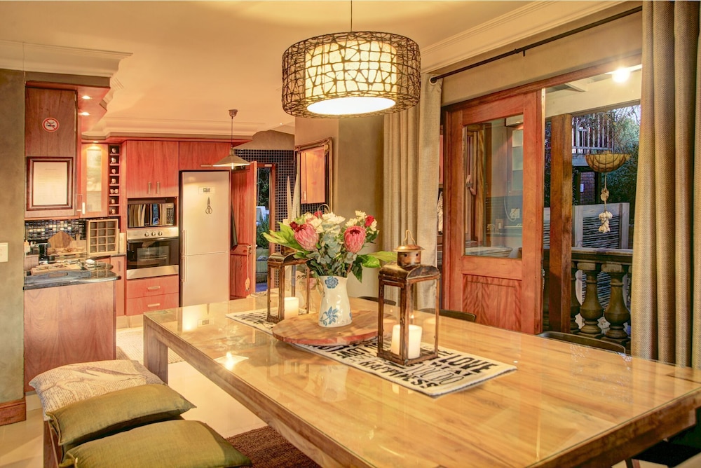 Livingstone Villa view 5