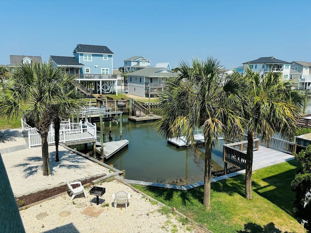 Seascape - 3 Br Home