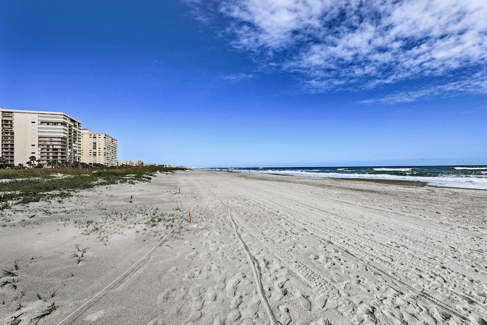 Central Cocoa Beach Condo w/ View, Steps to Beach!