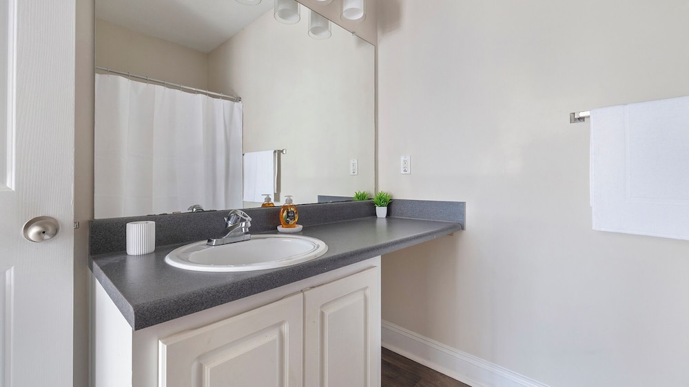 Landing Apartments - Atlanta