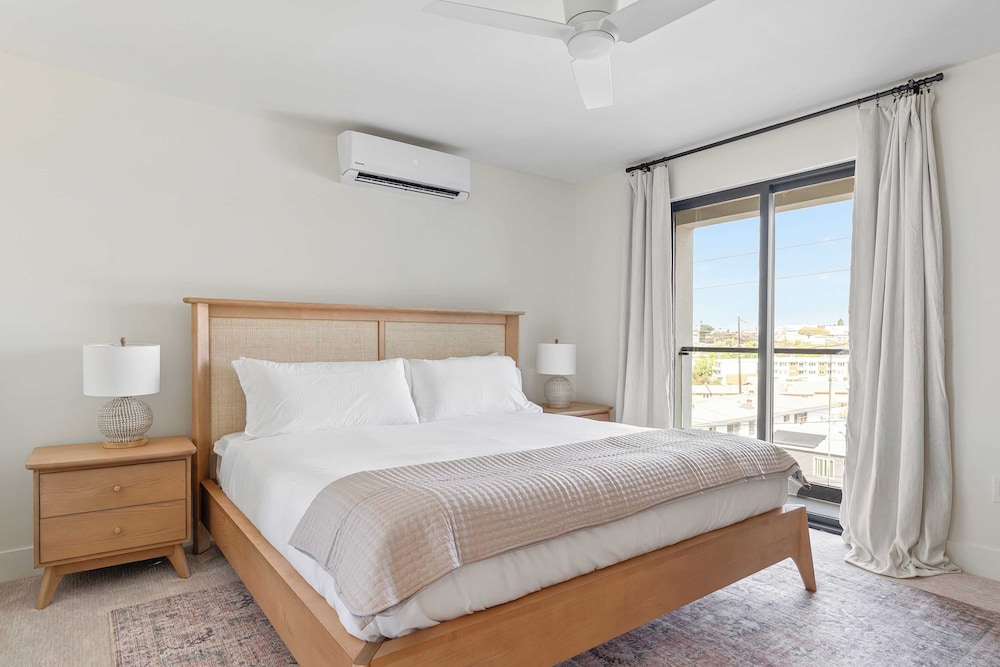 Point View Luxe by Avantstay 5BR Coastal Stay w/ En-suites & Kitchen