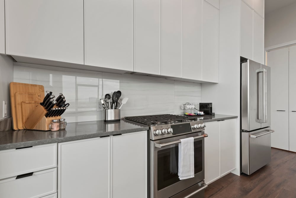 Fulton Market Penthouse 4BR Family Fun Views