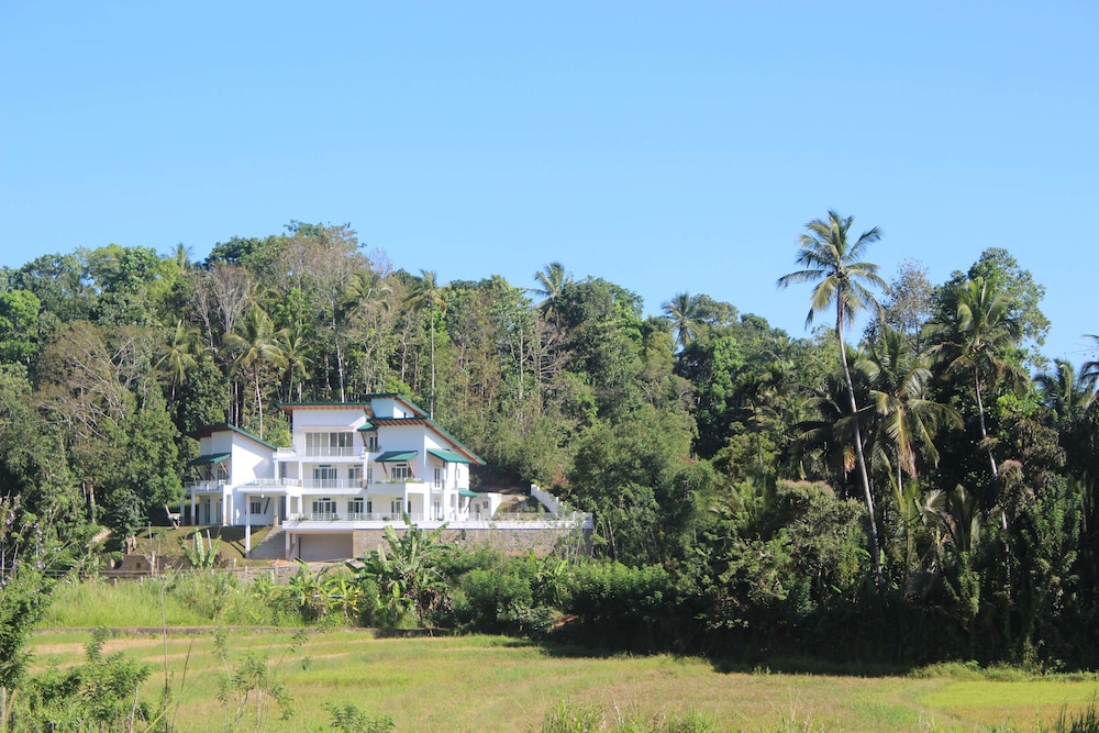 Sunlit Villa
