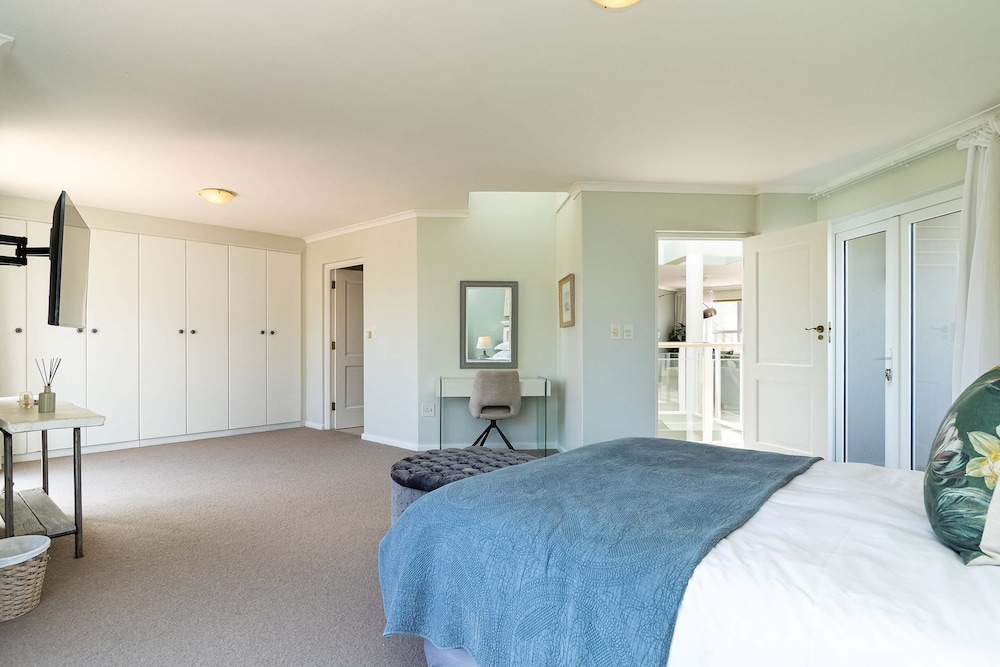 3 Bedroom Family Apartment Beach Club - Houtbay