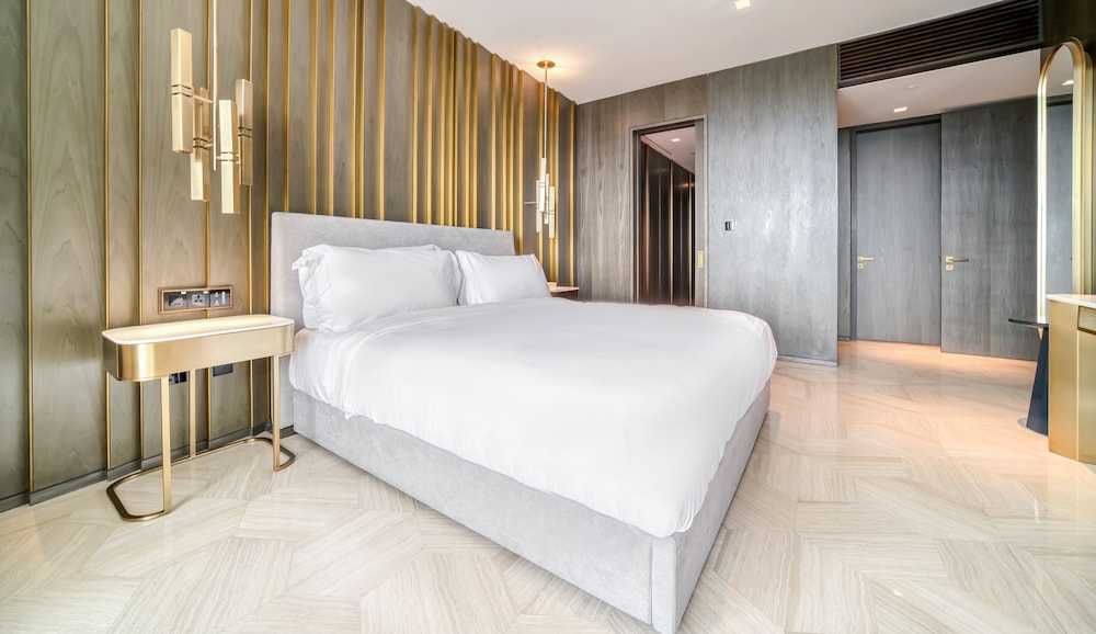 Five Palm Jumeirah Residences -Mint Stay