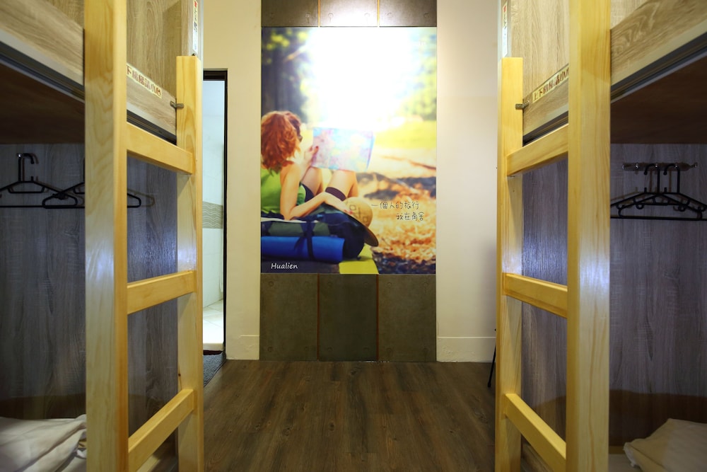 Corner House - Hostel