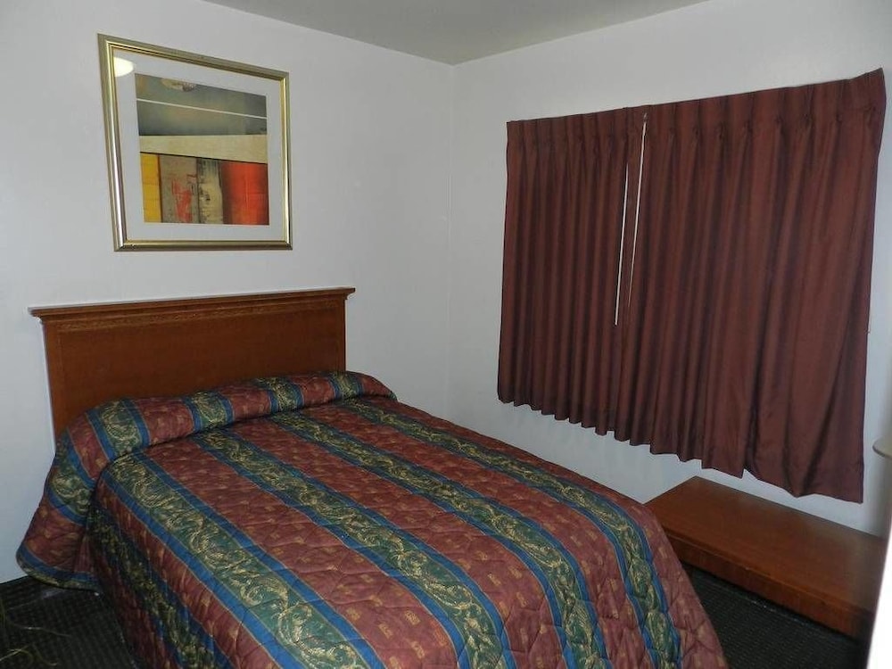Starlite Motel - Property Image 22