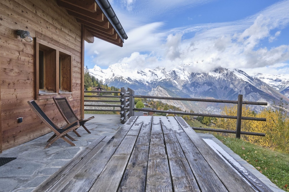 Beautiful Luxury Chalet Roy With Incredible Views