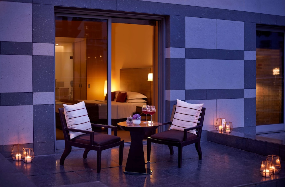 Mumbai Vacations - Grand Hyatt Mumbai Hotel and Serviced Apartments - Property Image 37