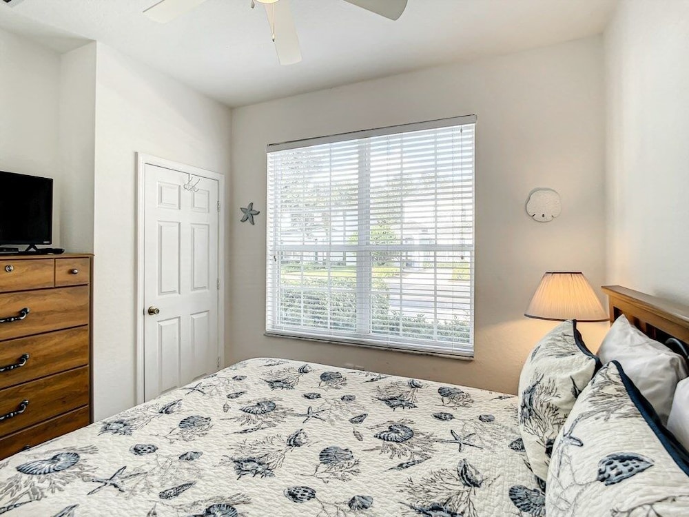 3 Bed Windsor Hills Townhome By Clubhouse & Pool 3 Bedroom Townhouse view 2