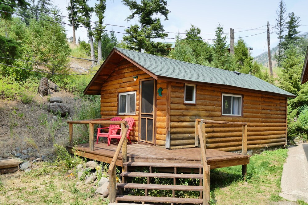 Creekside Lodge at Yellowstone