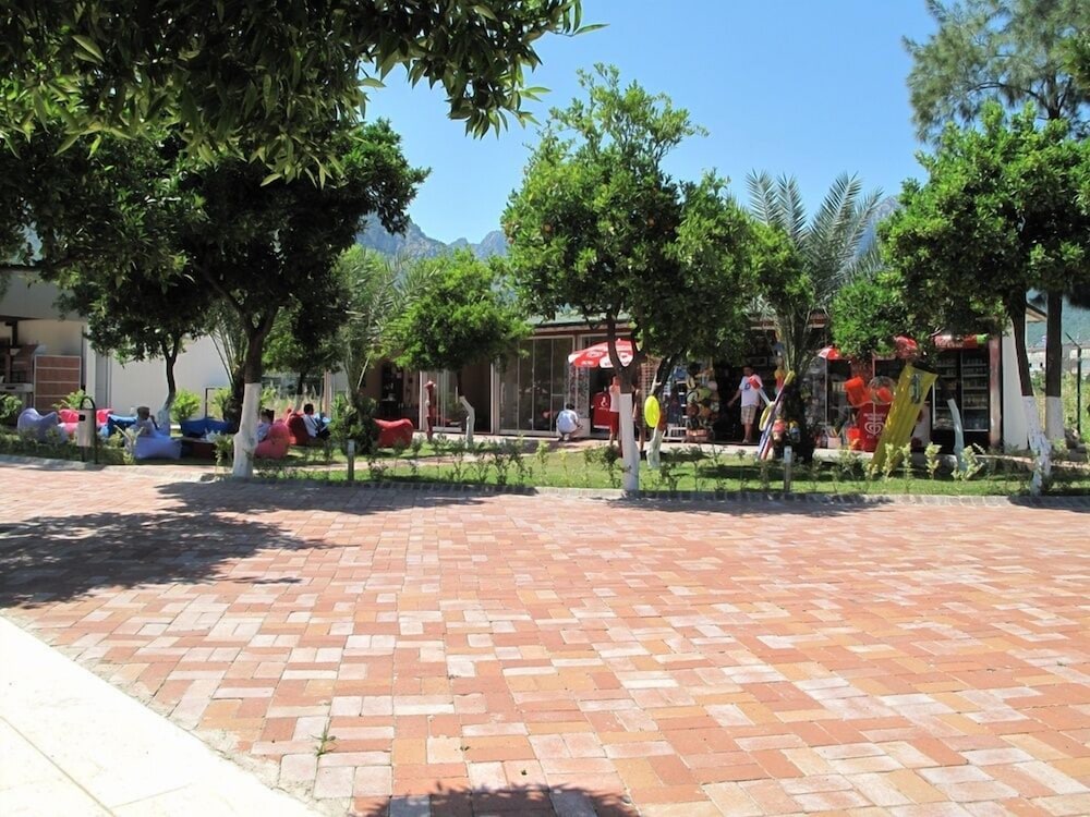Batont Garden Resort - All Inclusive