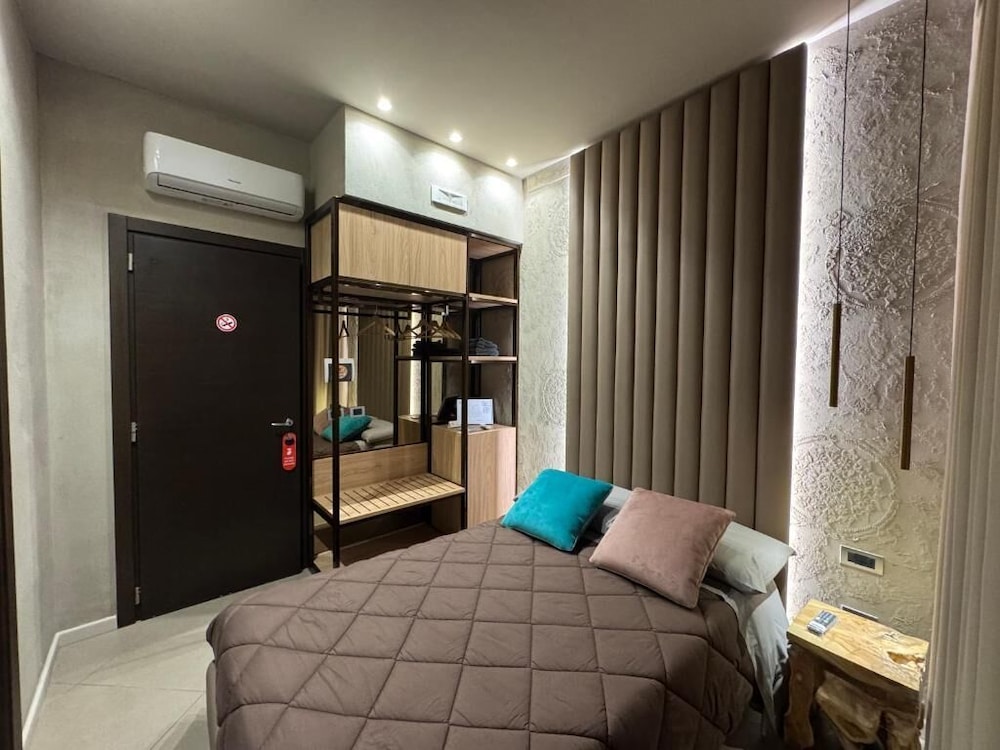 Tropicana room