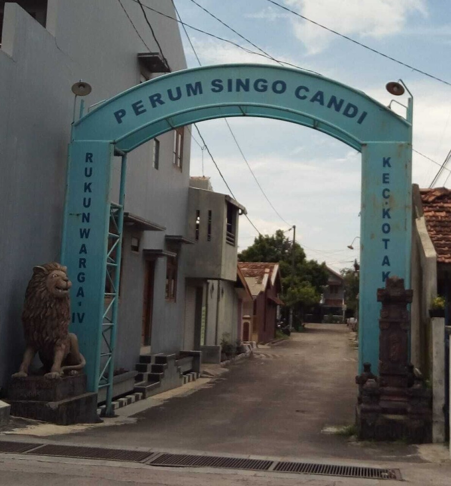 Homestay Cendana Candi-1 view 2