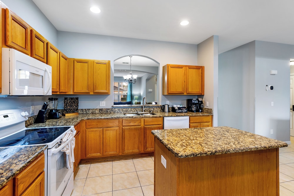 Relax & Unwind – Stunning Home W/ Private Pool!