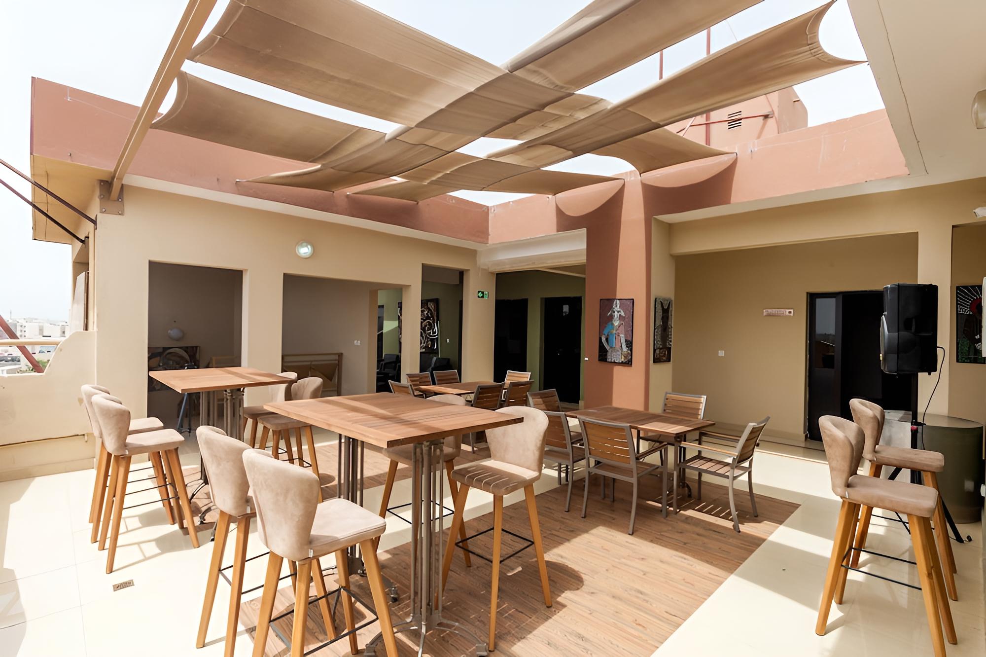 Wakola Hôtel Cheikh Anta